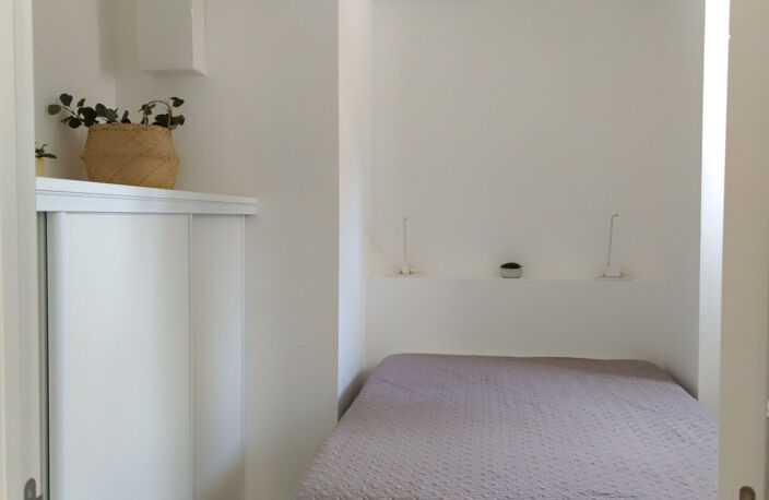  La Ciotat Le Liouquet   T2/3 style maisonnette avec jardin — photo 5