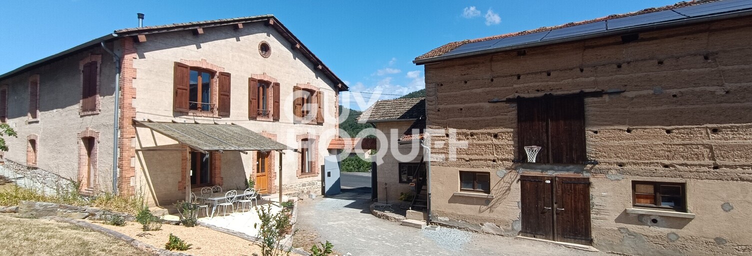 Maison 9 Pièces 221 m² à vendre à Leigneux (42130)