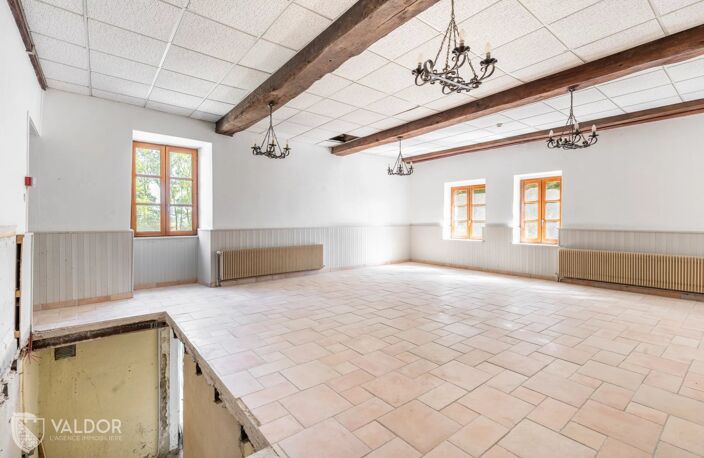 Maison de 150 m² à finir d'aménager dans l'enceinte du château — photo 3