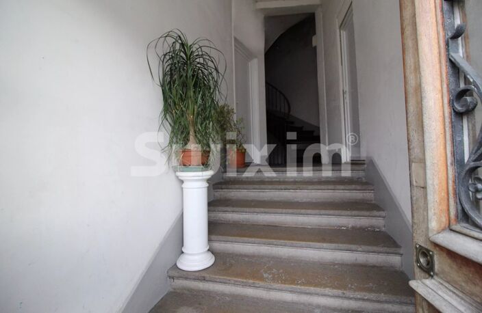 AIX CENTRE - IMMEUBLE DE 5 APPARTEMENTS — photo 2