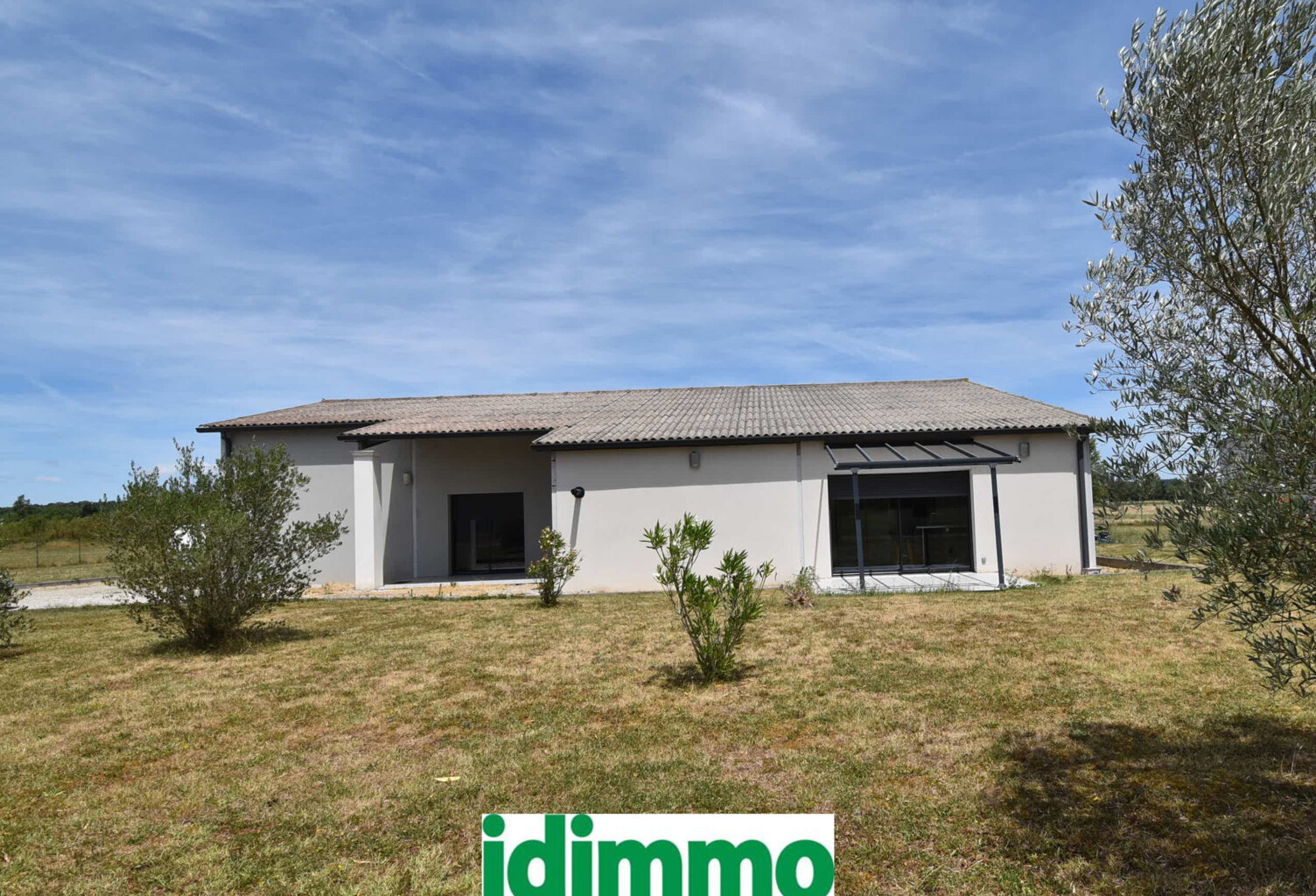 REVEL (31250) - MAISON DE 160M2 - ZONE ARTISANALE — photo 1