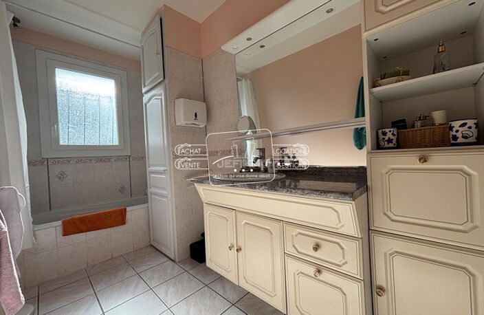 Maison familiale de plain-pied 129 m²  DIVATTE SUR LOIRE — photo 5