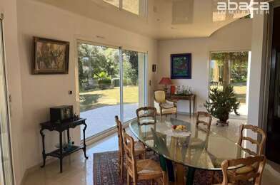 Maison  895000 €