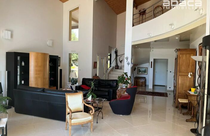 CHATEAUBERNARD proche COGNAC - exceptionnelle MAISON D'ARCHITECTE — photo 2