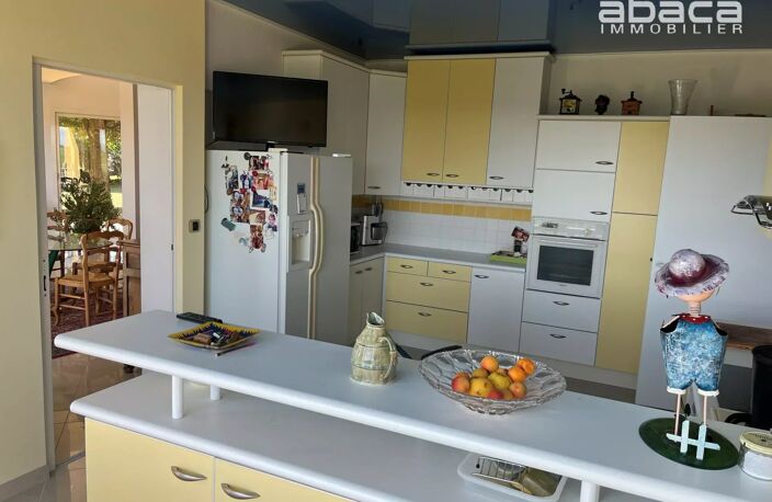 CHATEAUBERNARD proche COGNAC - exceptionnelle MAISON D'ARCHITECTE — photo 3