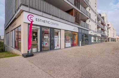 TRES BEAU LOCAL COMMERCIAL-SATHONAY-CAMP — photo du bien