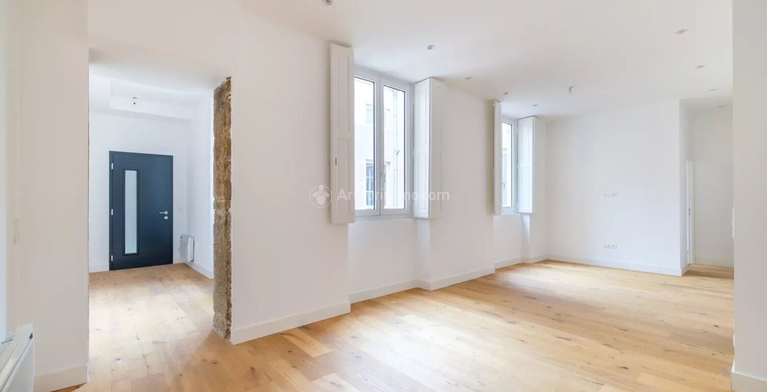 Appartement T4-81m²-PLACE BELLECOUR-69002 LYON — photo 1