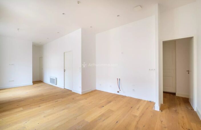 Appartement T4-81m²-PLACE BELLECOUR-69002 LYON — photo 3