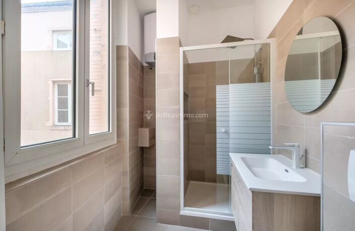 Appartement T4-81m²-PLACE BELLECOUR-69002 LYON — photo 5