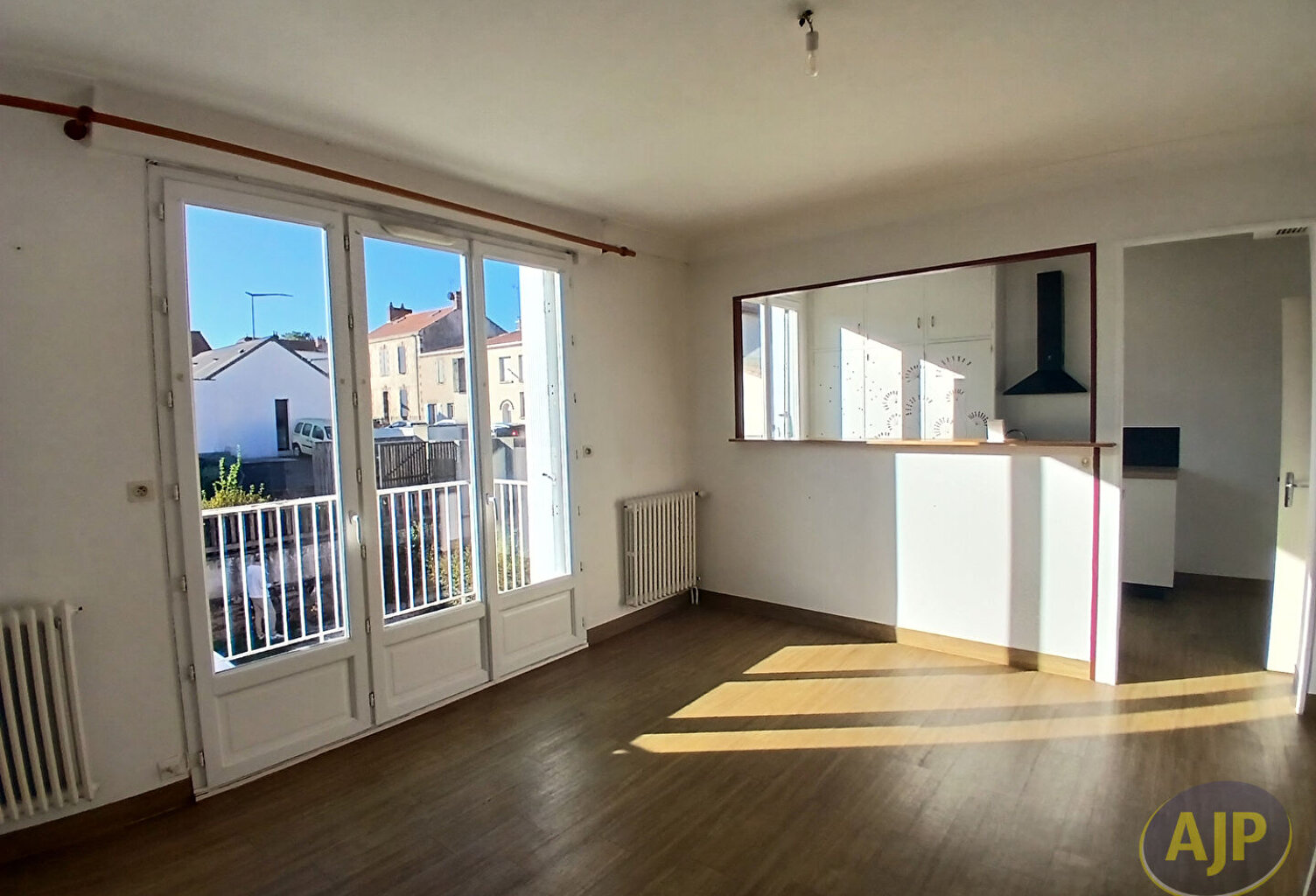 T4 au coeur de CLISSON — photo 1