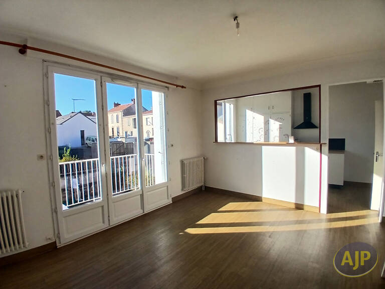 T4 au coeur de CLISSON — photo 1