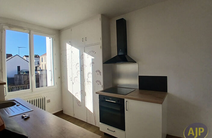 T4 au coeur de CLISSON — photo 2