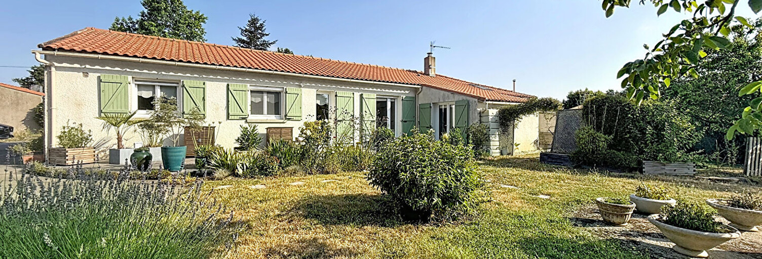 Maison 9 Pièces 216 m² à vendre à Saint-Mars-de-Coutais (44680)
