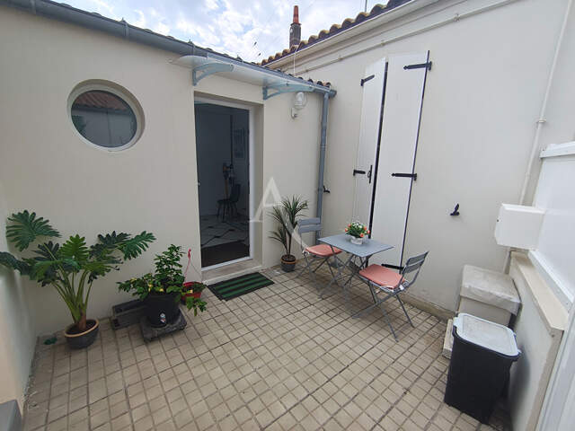 Maison Rochefort, 2 chambres, quartier Gambetta — photo du bien