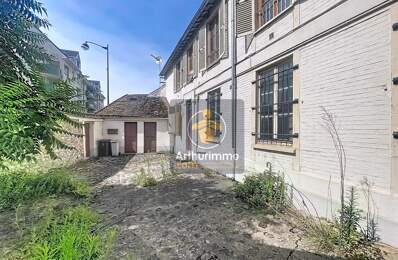 Appartement 3 pièces avec dépendances et cour privative, Centre-ville de Melun — photo du bien