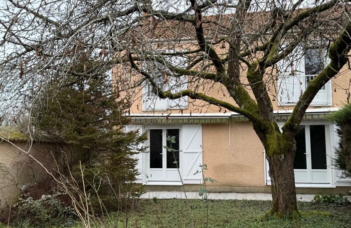 Maison spacieuse et sécurisée à Combs-la-Ville — photo 3