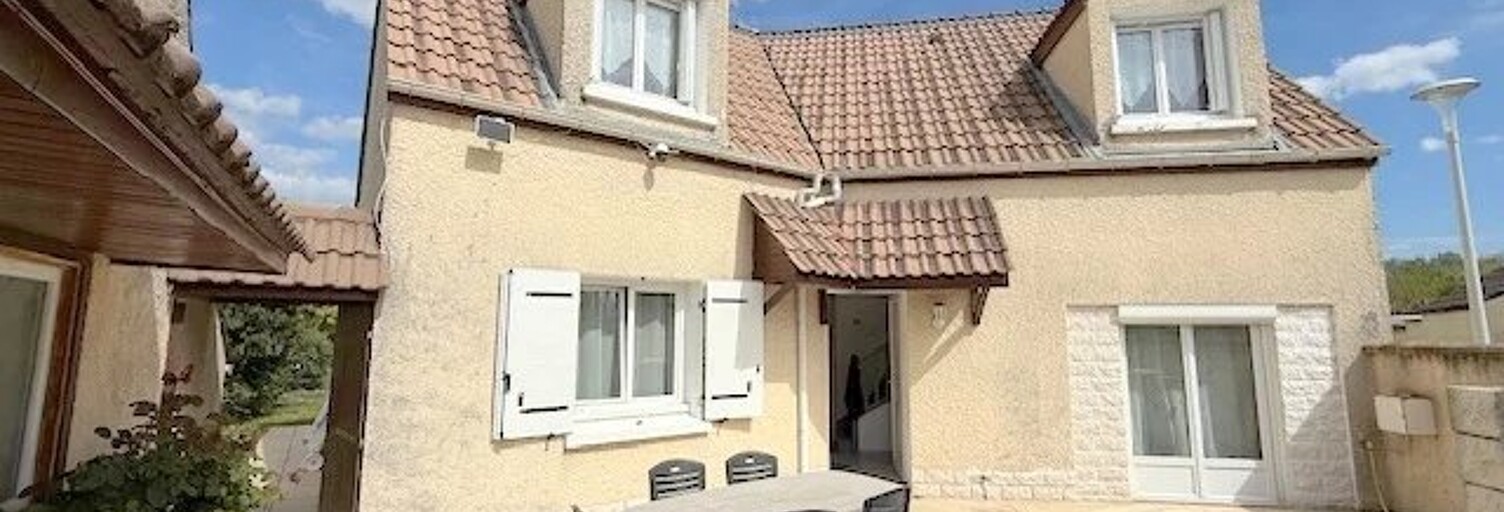 Maison 5 Pièces 110 m² à vendre à Combs-la-Ville (77380)
