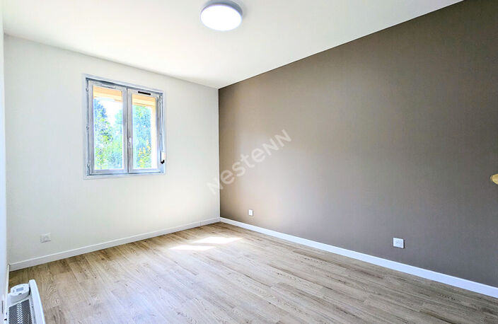 Maison de plain pied- 3 chambres- garage - jardin - VILLENEUVE SUR AISNE — photo 5