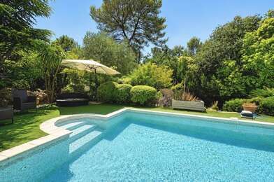 Maison 10 pièces 824000 €