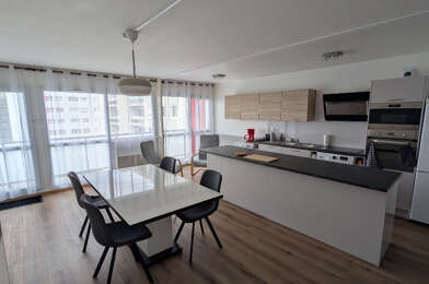Appartement 3 pièces 890 €