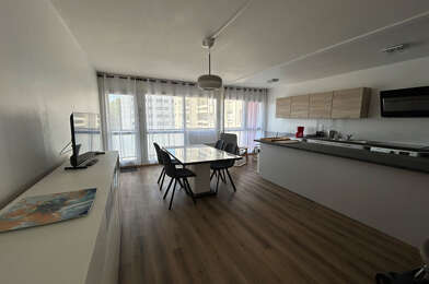 Appartement 3 pièces 890 €