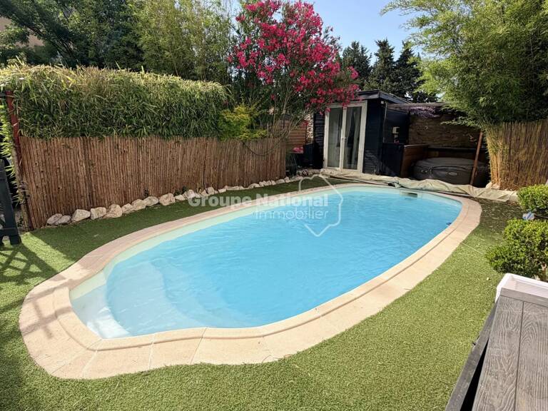 COUTHEZON - MAS 160 M² AVEC JARDIN + PISCINE — photo 1