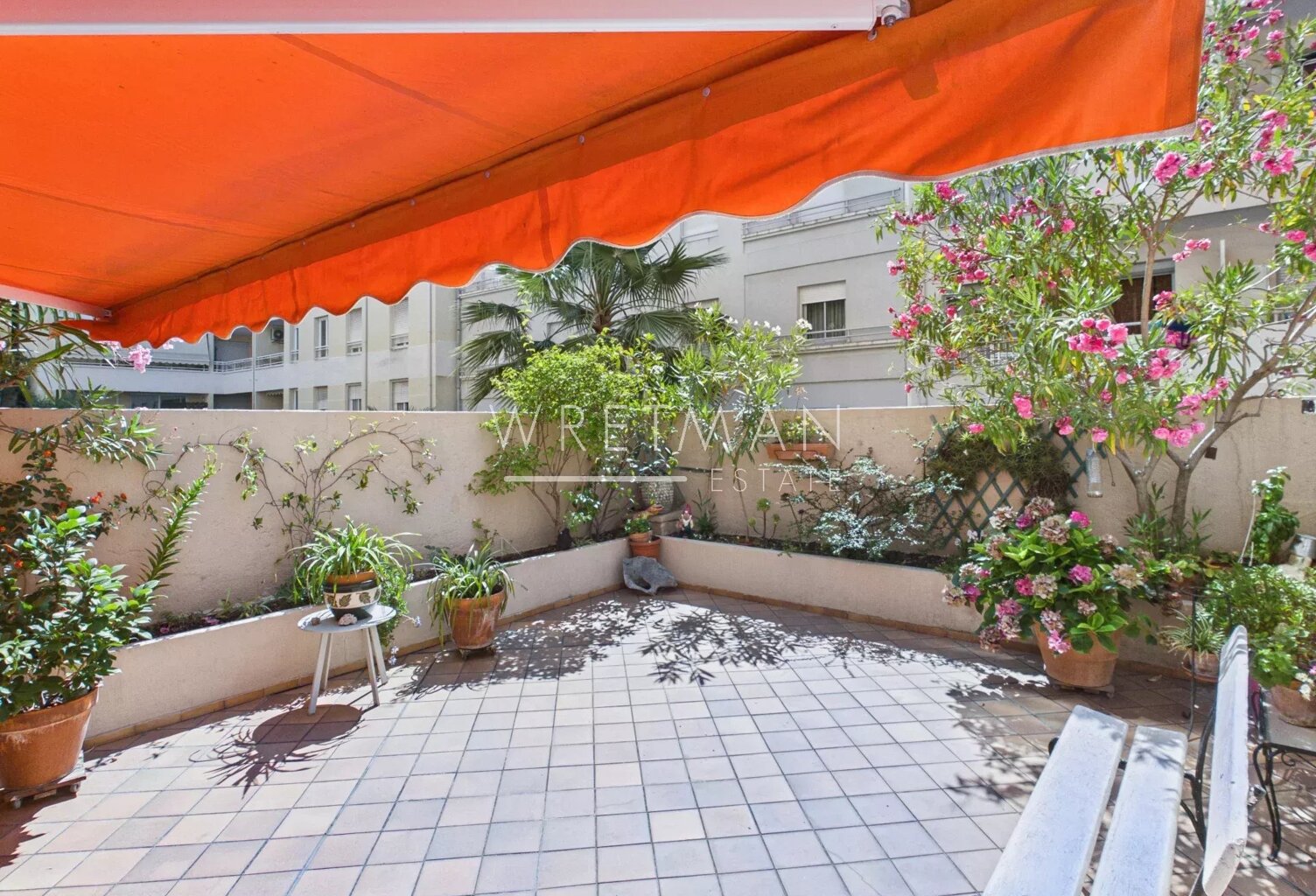 Appartement 3 pièces avec terrasse - Antibes Centre — photo 1