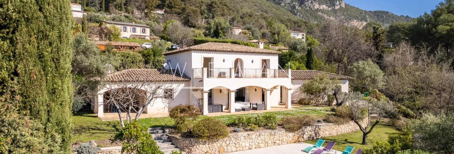 Maison 6 Pièces 200 m² à vendre à Tourrettes-sur-Loup (06140)