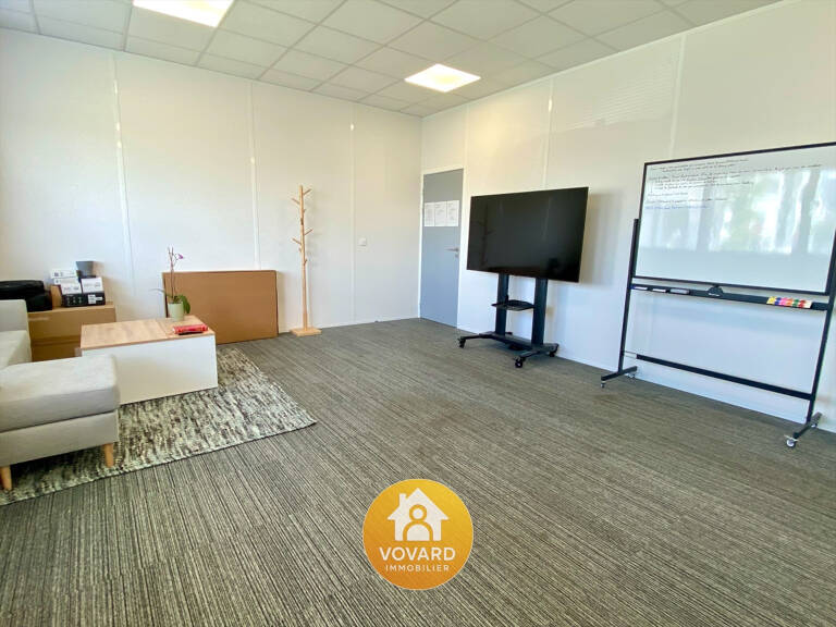  A louer  bureau de 39,50 m2 à Groslay — photo 1