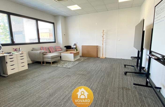  A louer  bureau de 39,50 m2 à Groslay — photo 2