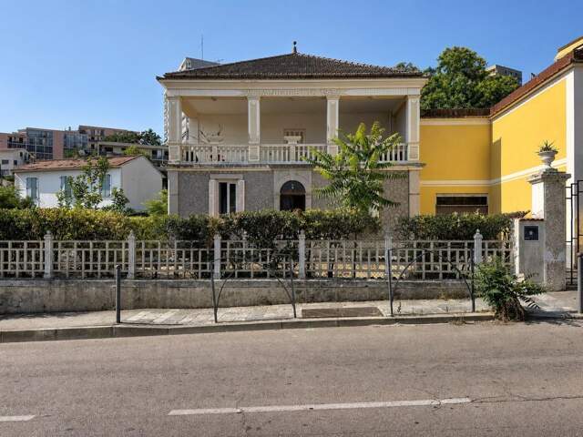 RARE MAISON MEUBLEE LORETTO — photo du bien