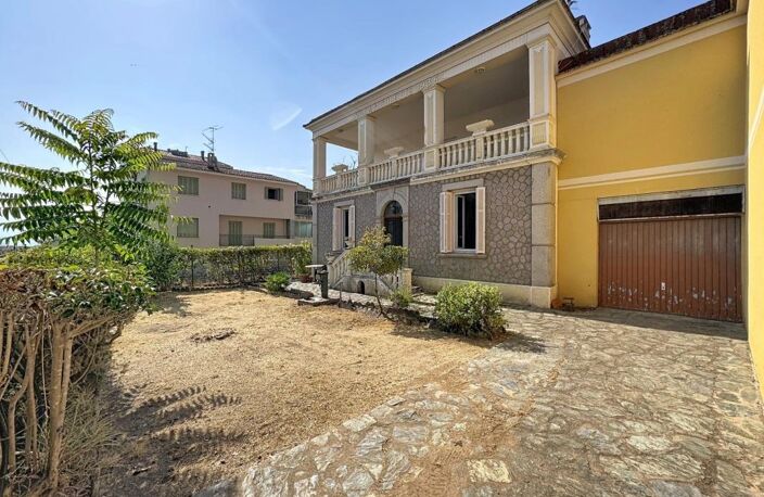 RARE MAISON MEUBLEE LORETTO — photo 2