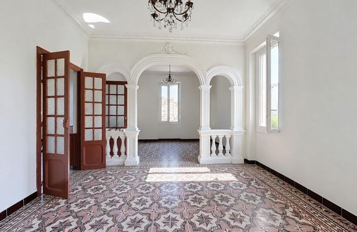 RARE MAISON MEUBLEE LORETTO — photo 4