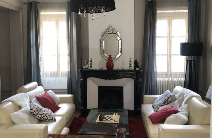 Spacieuse maison familiale de 360 m2 avec dépendance, et gar — photo 2