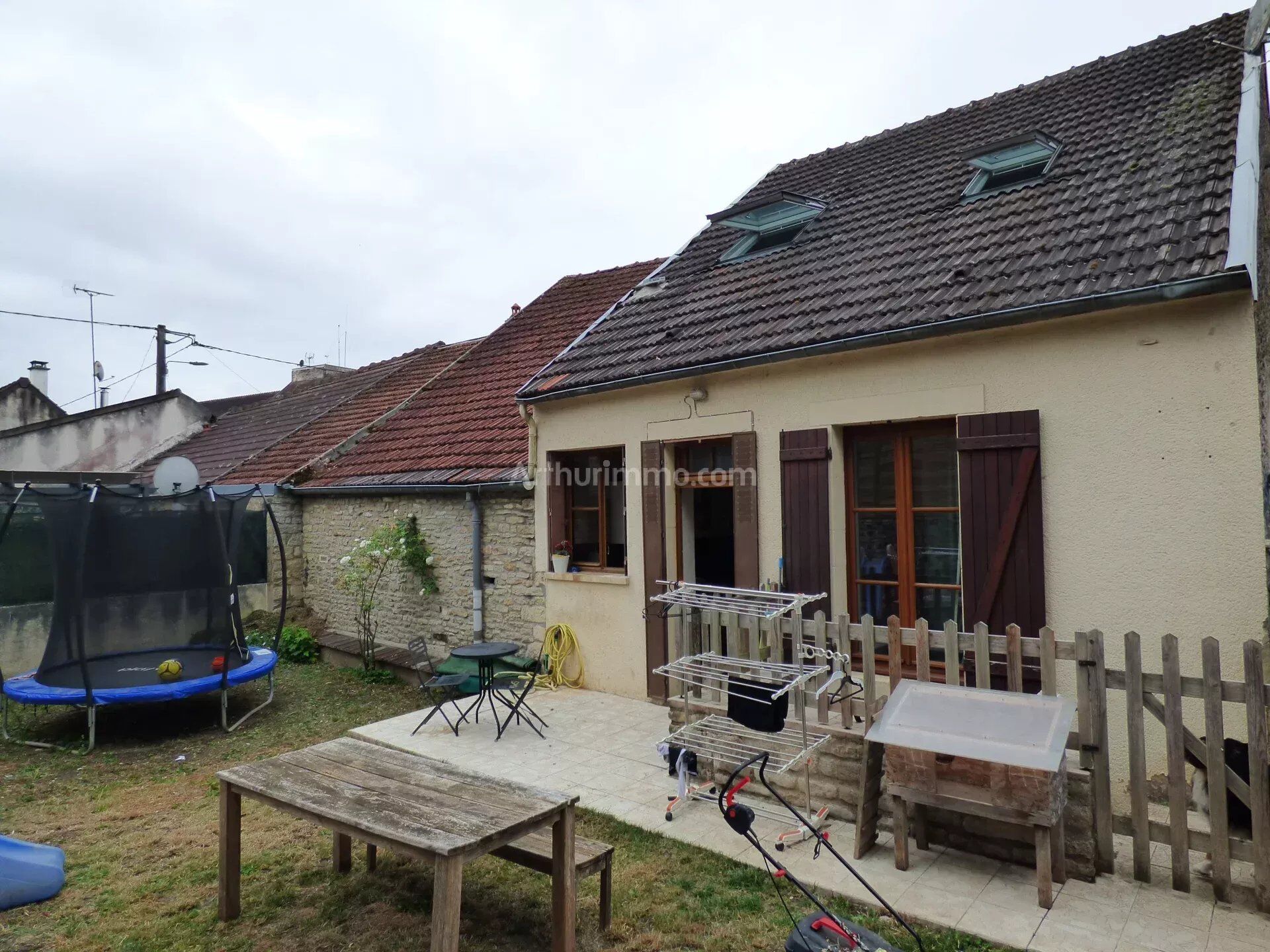 Maison 5 pièces 101 m² · à L'Isle-sur-Serein · 101 m² · 128 000 €