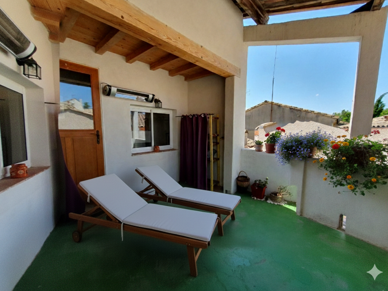 A Vendre GARD(30) - Maison de ville P6 avec terrasse et cave — photo 1