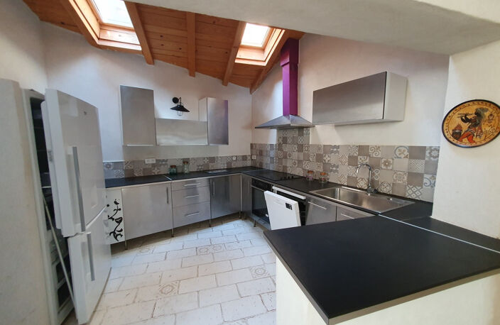 A Vendre GARD(30) - Maison de ville P6 avec terrasse et cave — photo 4