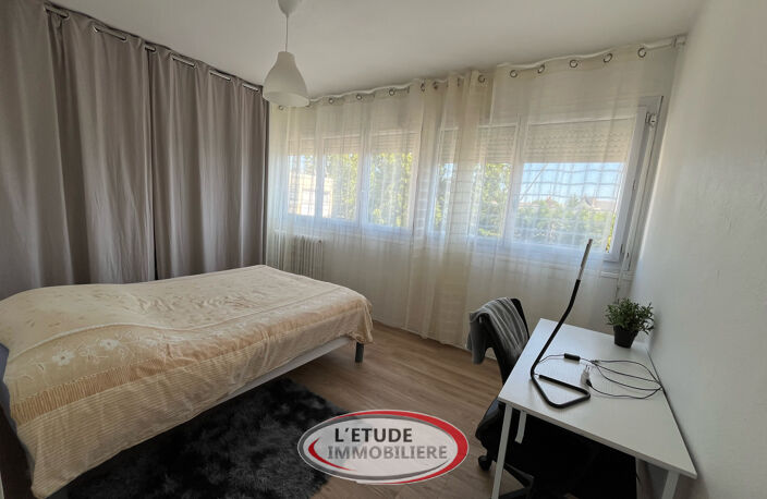 Nantes Croix-Bonneau: Appartement T4 rénové — photo 3