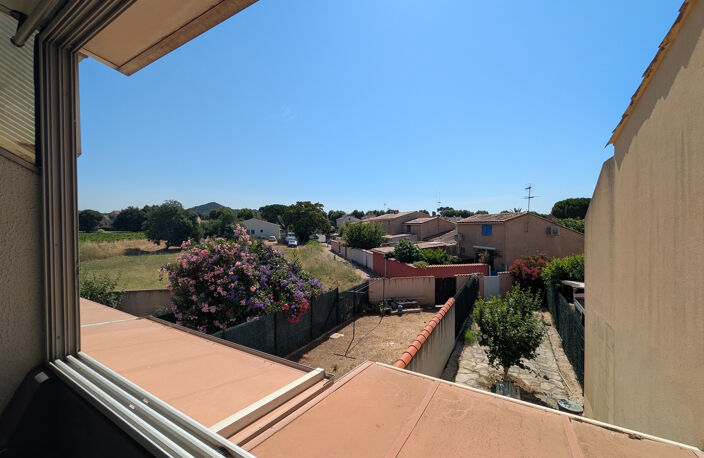 À vendre   Appartement proche du Port Miramar à La Londe-les — photo 2