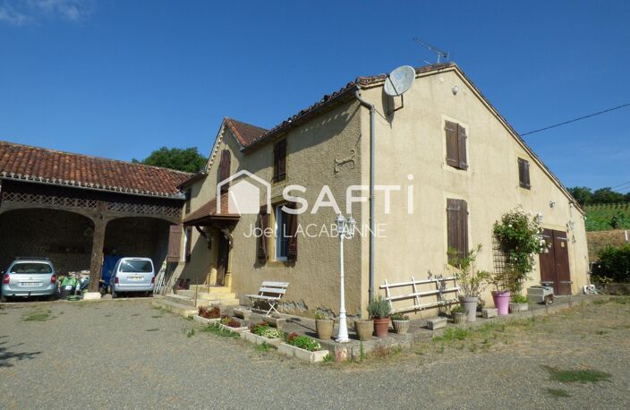 Maison de caractère de 250 m², au calme, 5 chambres, dépendances, terrain de 2 731 m² — photo 2