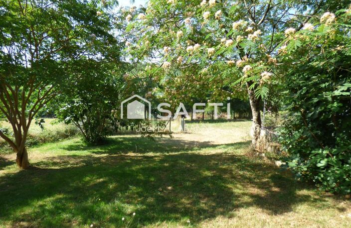 Maison de caractère de 250 m², au calme, 5 chambres, dépendances, terrain de 2 731 m² — photo 4