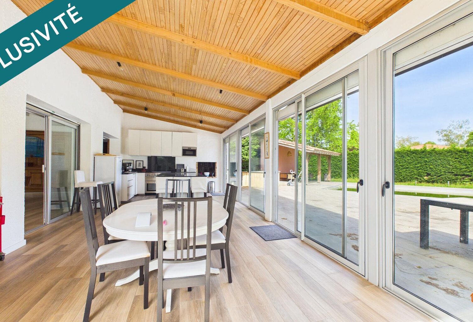 VILLA sur parcelle de 2800m² — photo 1