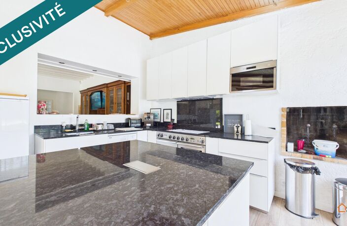 VILLA sur parcelle de 2800m² — photo 4