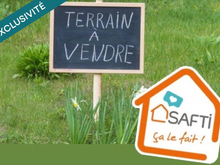 Terrain de 1015m2 constructible viabilisé — photo 1