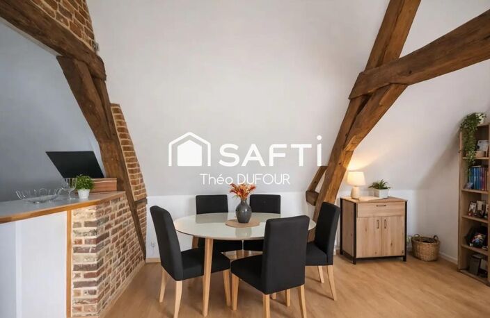 Immeuble à vendre de 2 lots indépendants offrant un fort potentiel d'investissement — photo 2