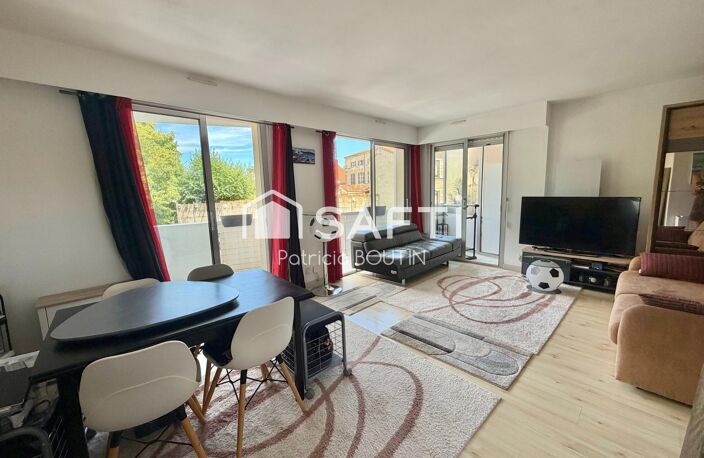 APPARTEMENT UNE CHAMBRE AVEC TERRASSE ET PLACE DE PARKING A NIORT — photo 5