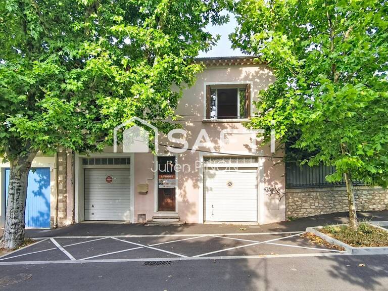 Maison avec jardin et grand garage en centre ville d'APT — photo 1