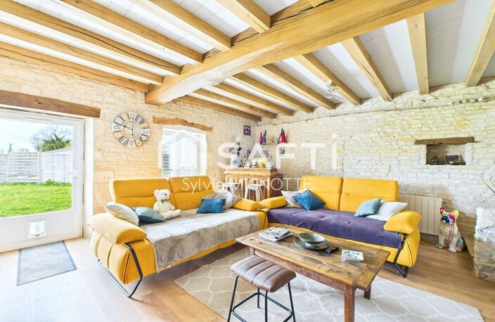 Maison pierre rénovée à mi chemin entre Surgères et Ferrières — photo 3