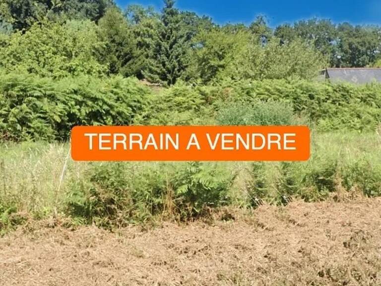 Terrain constructible, proche du centre-ville. — photo 1