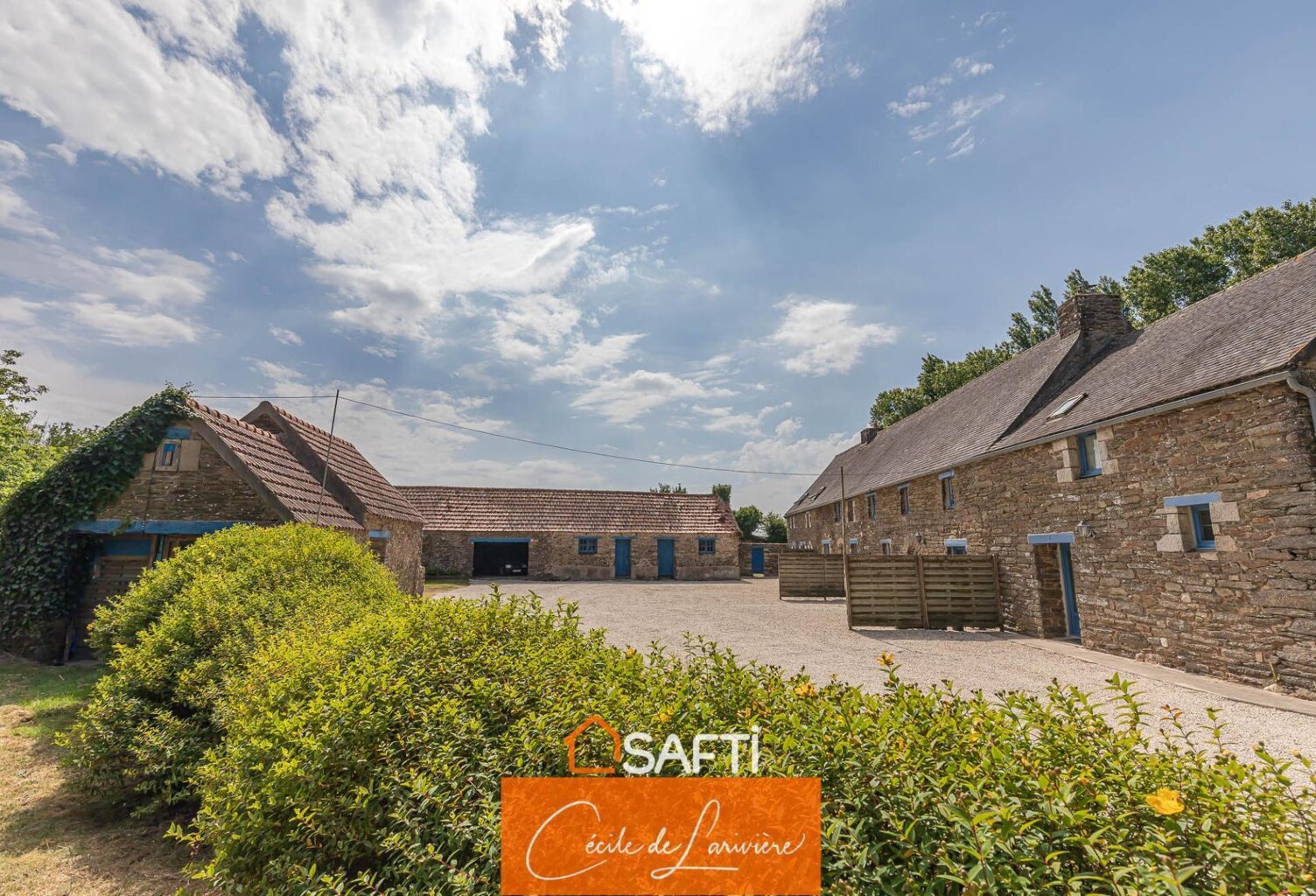 Superbe manoir aménagé en quatre T3 et loué, campagne et calme absolu   ! — photo 1